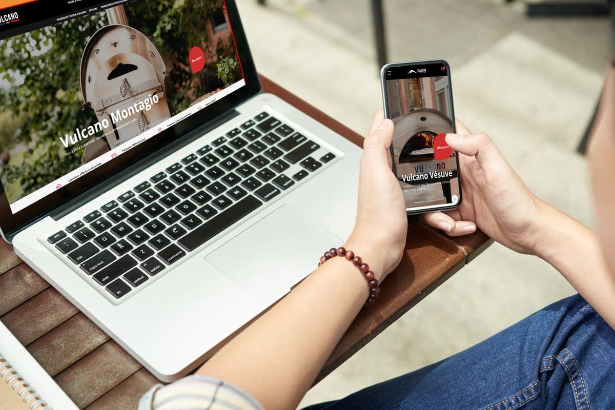 Un site réalisé par LEVEL 1, consulté sur téléphone et sur ordinateur